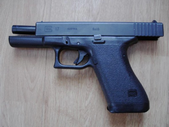 glock_17_9mmpara_002
