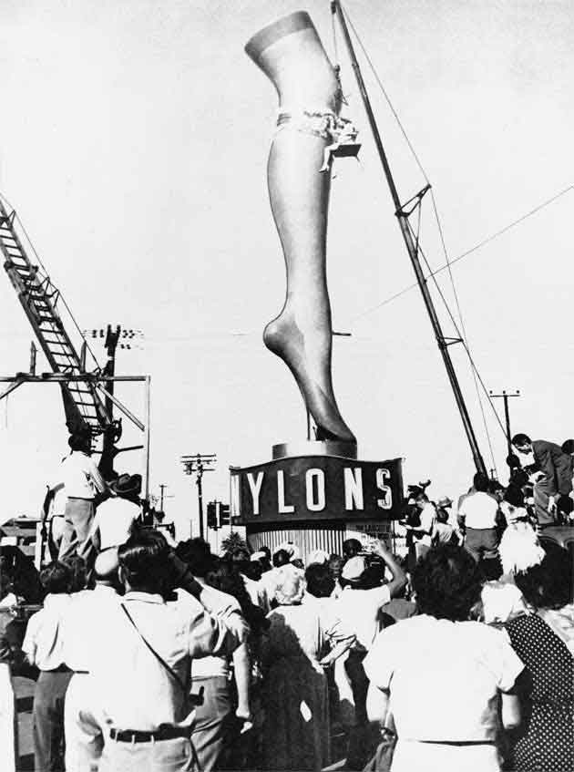 1939_Nylon_Detail_Vertical_630x846